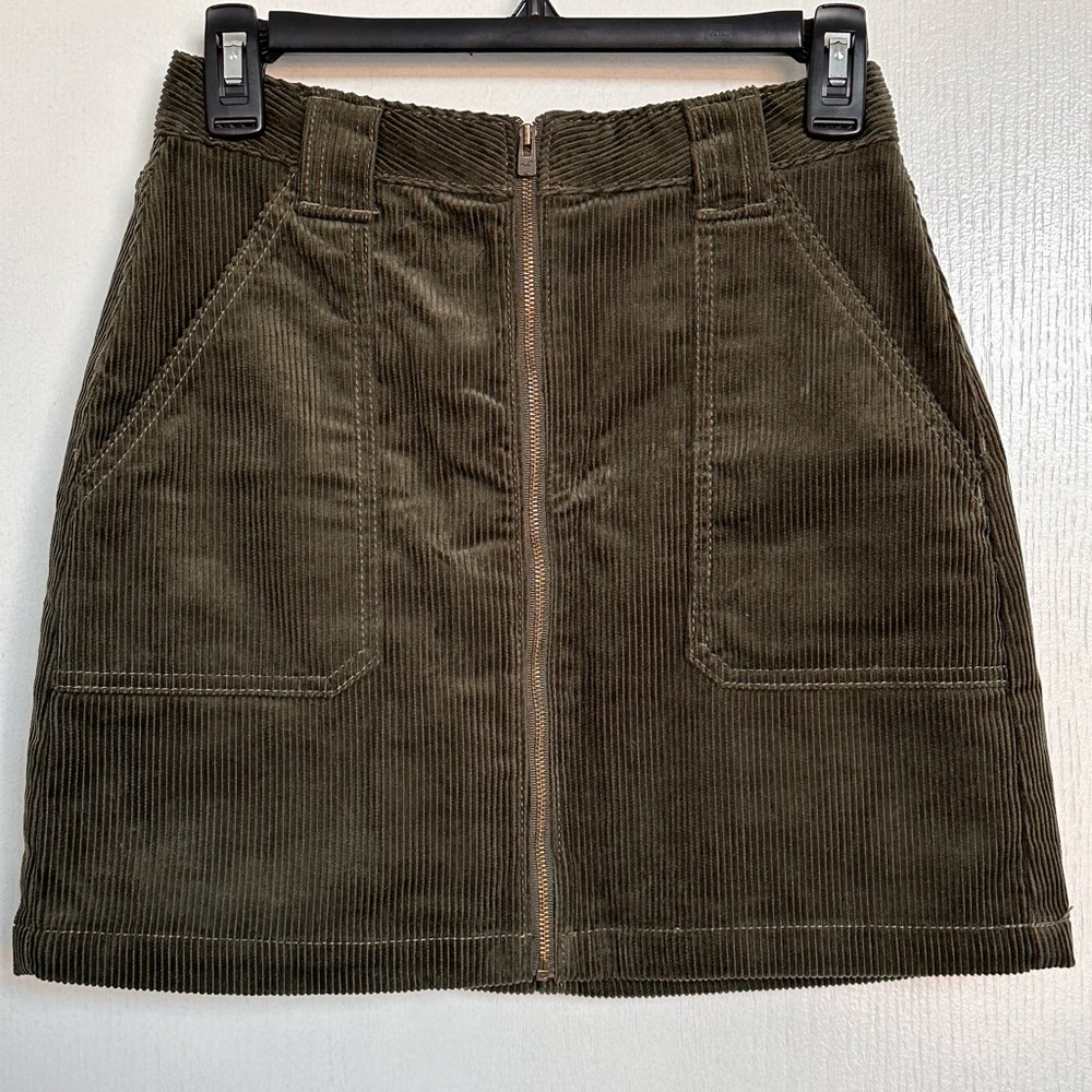 Hollister - Olive Green Corduroy Ultra High Rise Mini Skirt, Size S